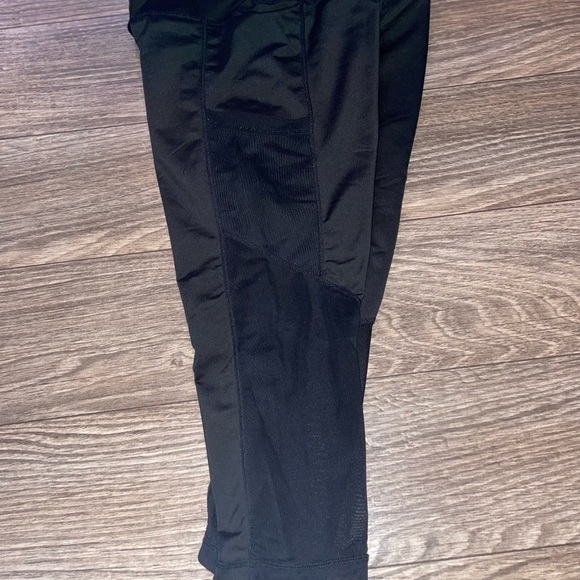 🖤 SHEIN Mesh Insert Cropped Leggings 🖤 - Picture 8 of 10